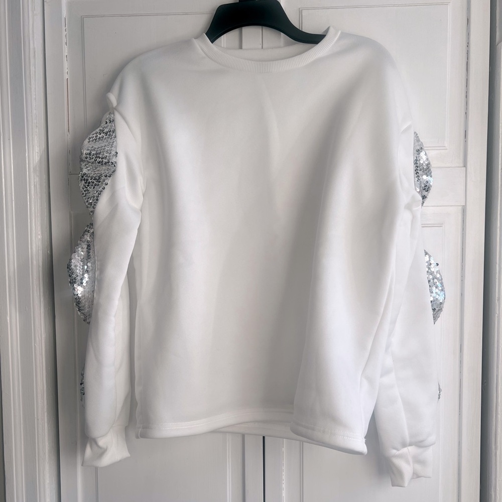 White sweatshirt